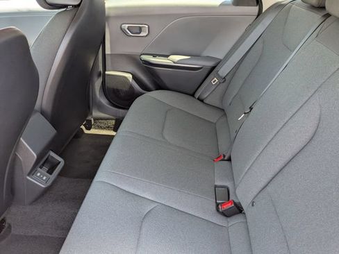 Certified 2025 Kia K4 FWD image 17