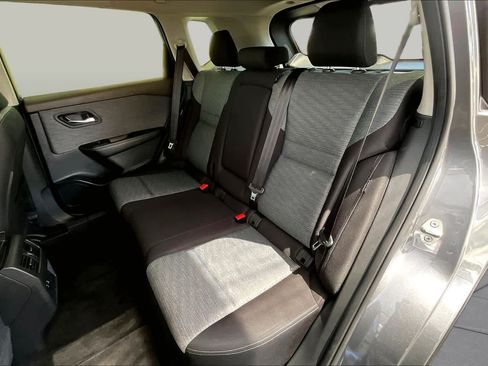 Used 2023 Nissan Rogue SV FWD image 21