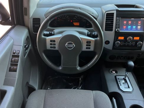 Used 2020 Nissan Frontier SV RWD image 15
