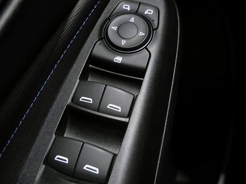 Used 2025 Buick Envista Sport Touring image 13