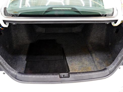 Used 2018 Honda Accord EX image 13