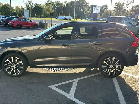 Used 2024 Volvo XC60 B5 Plus w/ Climate Package AWD/4WD image 2