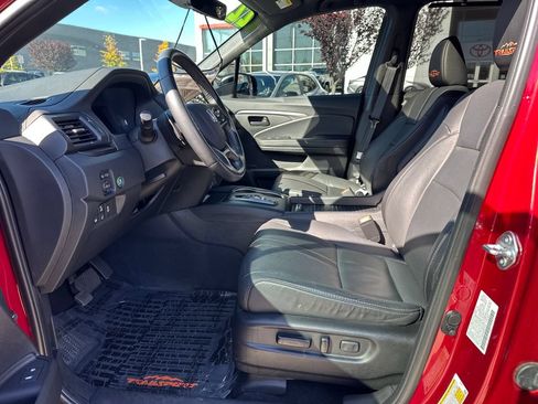 Used 2022 Honda Passport TrailSport image 12