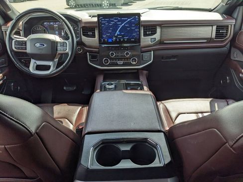 Certified 2024 Ford Expedition Limited image 13