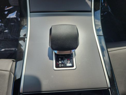 Used 2026 Land Rover Range Rover Evoque S image 16