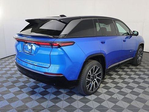 New 2025 Jeep Wagoneer S Limited image 4