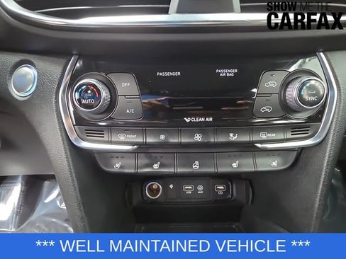 Used 2020 Hyundai Santa Fe Limited AWD/4WD image 22