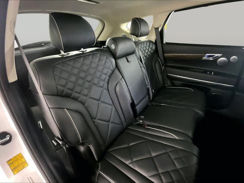Used 2025 Genesis GV80 3.5T Prestige AWD/4WD image 20