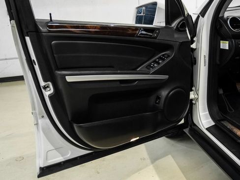Used 2011 Mercedes-Benz ML 350 4MATIC image 45