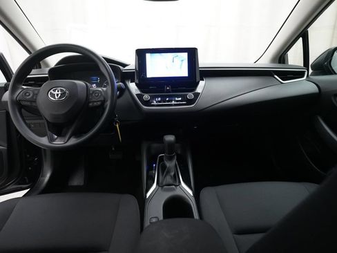 Used 2023 Toyota Corolla LE FWD image 5