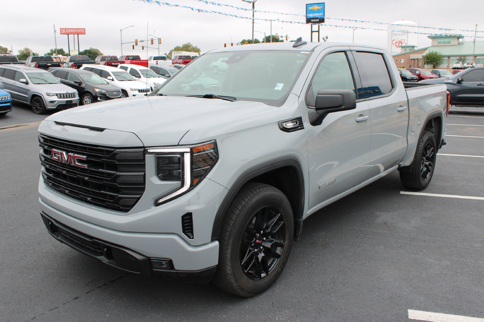 Used 2024 GMC Sierra 1500 Elevation AWD/4WD image 4