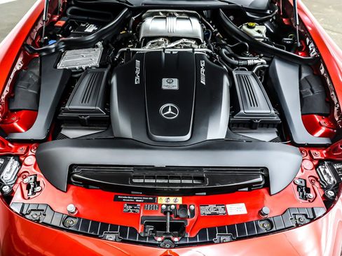 Used 2017 Mercedes-Benz AMG GT Coupe image 11