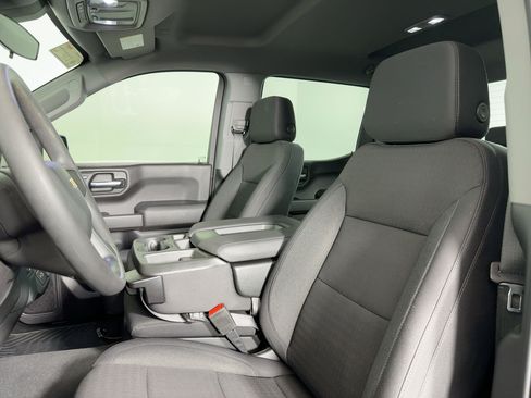 Used 2024 Chevrolet Silverado 1500 Custom image 4