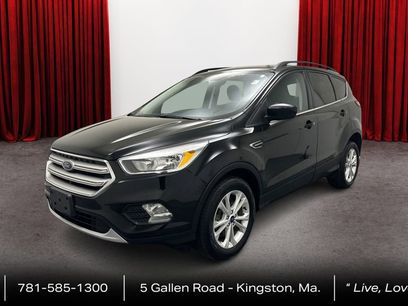 Used 2018 Ford Escape SE w/ SE Sync 3 Package