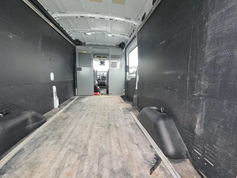 Used 2019 Ford Transit 250 148 Medium Roof RWD image 12