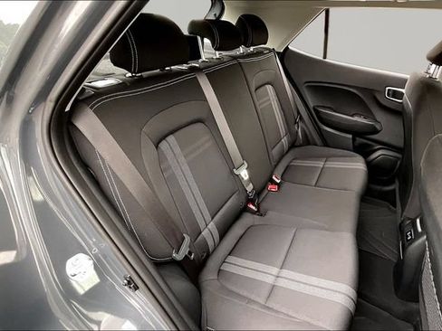 Used 2026 Hyundai Venue SEL FWD image 17