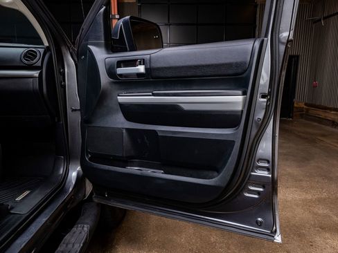Used 2019 Toyota Tundra SR5 w/ SR5 Upgrade Package image 35