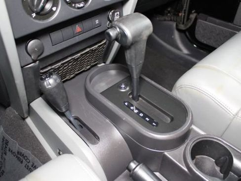 Used 2009 Jeep Wrangler X image 12