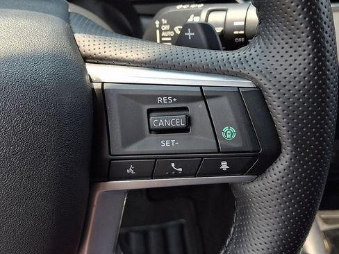 Used 2025 Mitsubishi Outlander SE AWD/4WD image 22