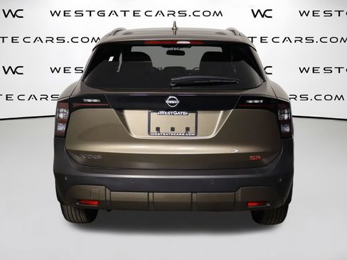 Used 2025 Nissan Kicks SR FWD image 4