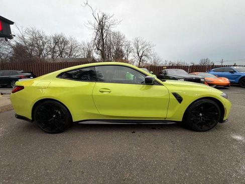 Used 2021 BMW M4 Competition w/ Executive Package RWD image 8