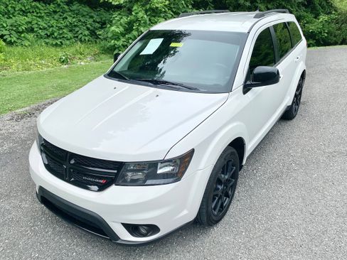 Used 2019 Dodge Journey SE w/ Premium Group image 5