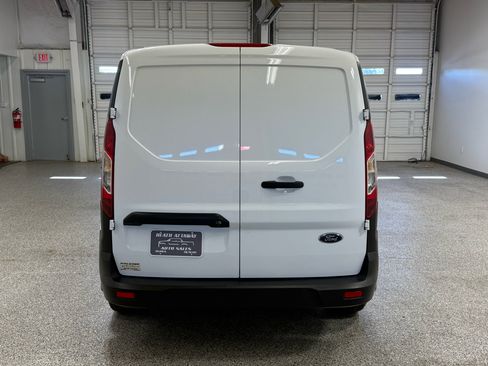 Used 2022 Ford Transit Connect XL image 3