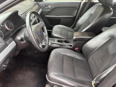 Used 2009 Ford Fusion SEL image 2