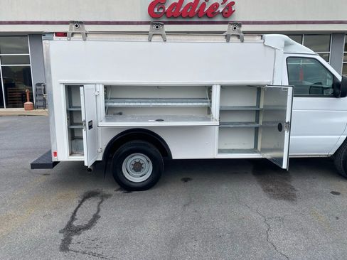 Used 2015 Ford E-350 and Econoline 350 Super Duty w/ Power Windows & Locks Group image 19