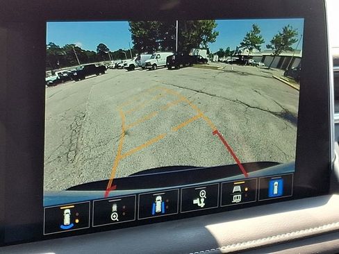 Certified 2022 Chevrolet Tahoe LT w/ Luxury Package AWD/4WD image 20