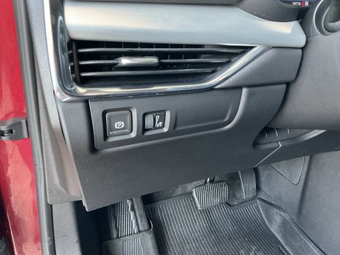 Used 2019 Cadillac XT4 Premium Luxury w/ Cold Weather Package image 30