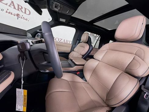 New 2026 Lincoln Navigator L Black Label AWD/4WD image 22