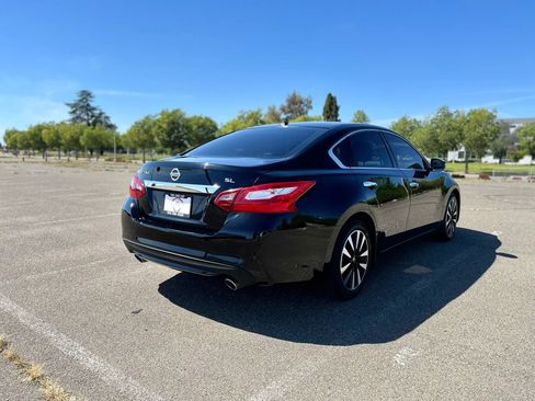Used 2018 Nissan Altima 2.5 SL FWD image 5