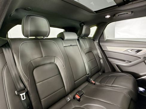 Used 2025 Jaguar F-PACE R-Dynamic S image 15