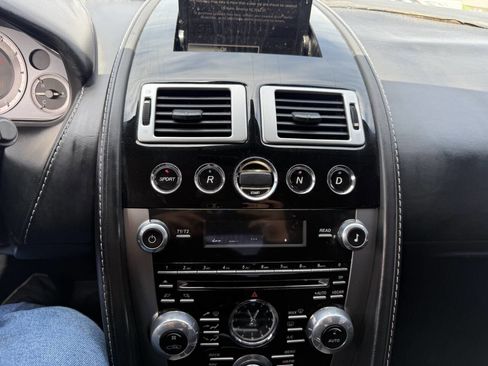 Used 2014 Aston Martin V8 Vantage Coupe RWD image 19