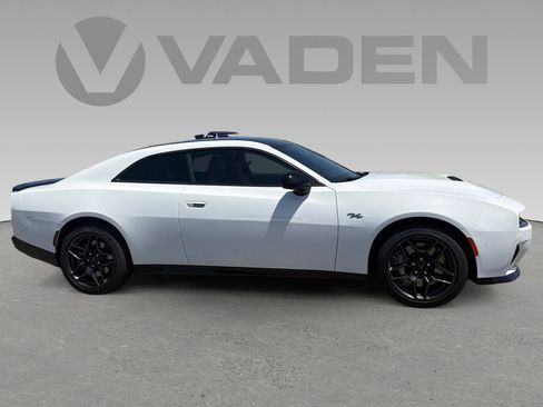 New 2026 Dodge Charger R/T AWD/4WD image 5