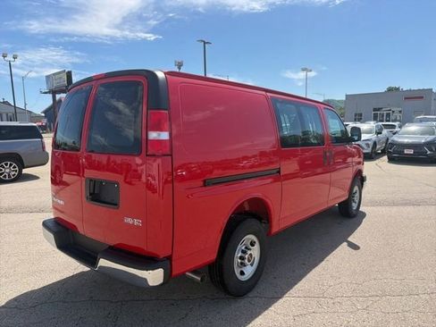 New 2026 GMC Savana 2500 w/ Driver Convenience Package RWD image 5