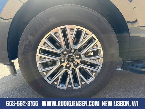Used 2026 Ford Expedition Max Platinum AWD/4WD image 27