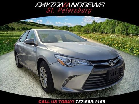 Used 2016 Toyota Camry LE FWD image 1