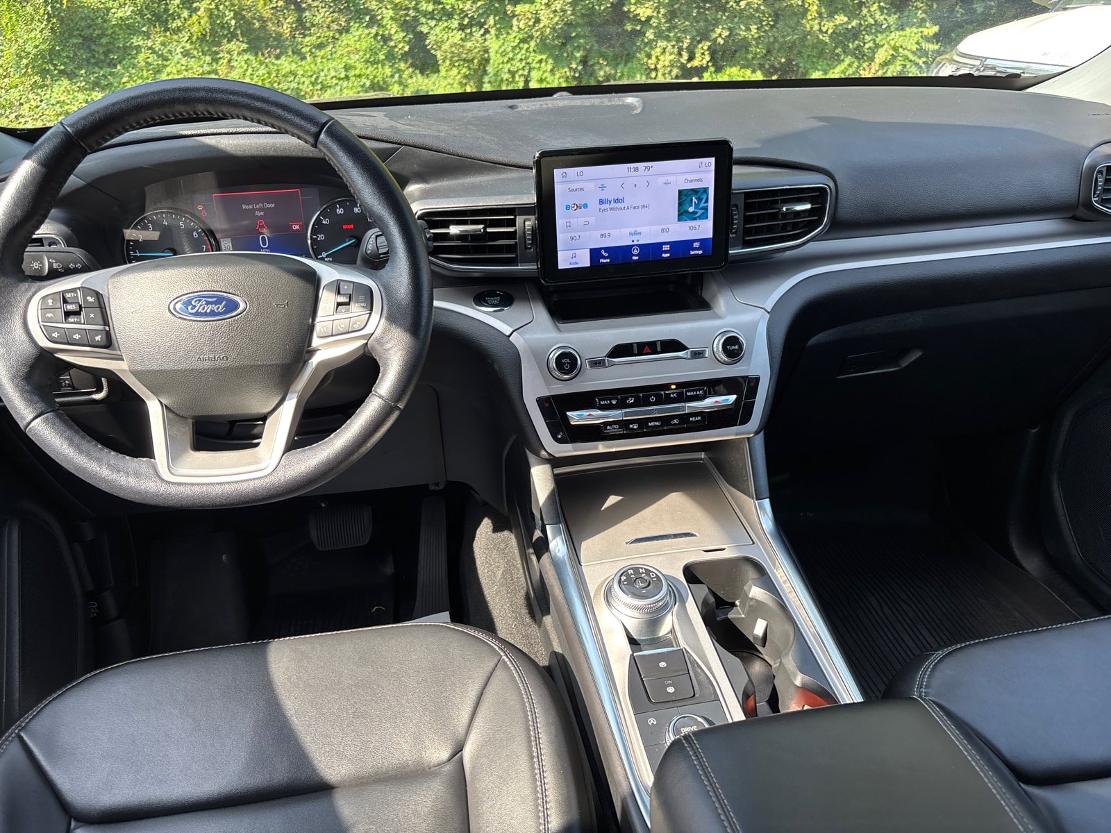 Used 2023 Ford Explorer XLT w/ Equipment Group 202A AWD/4WD image 13