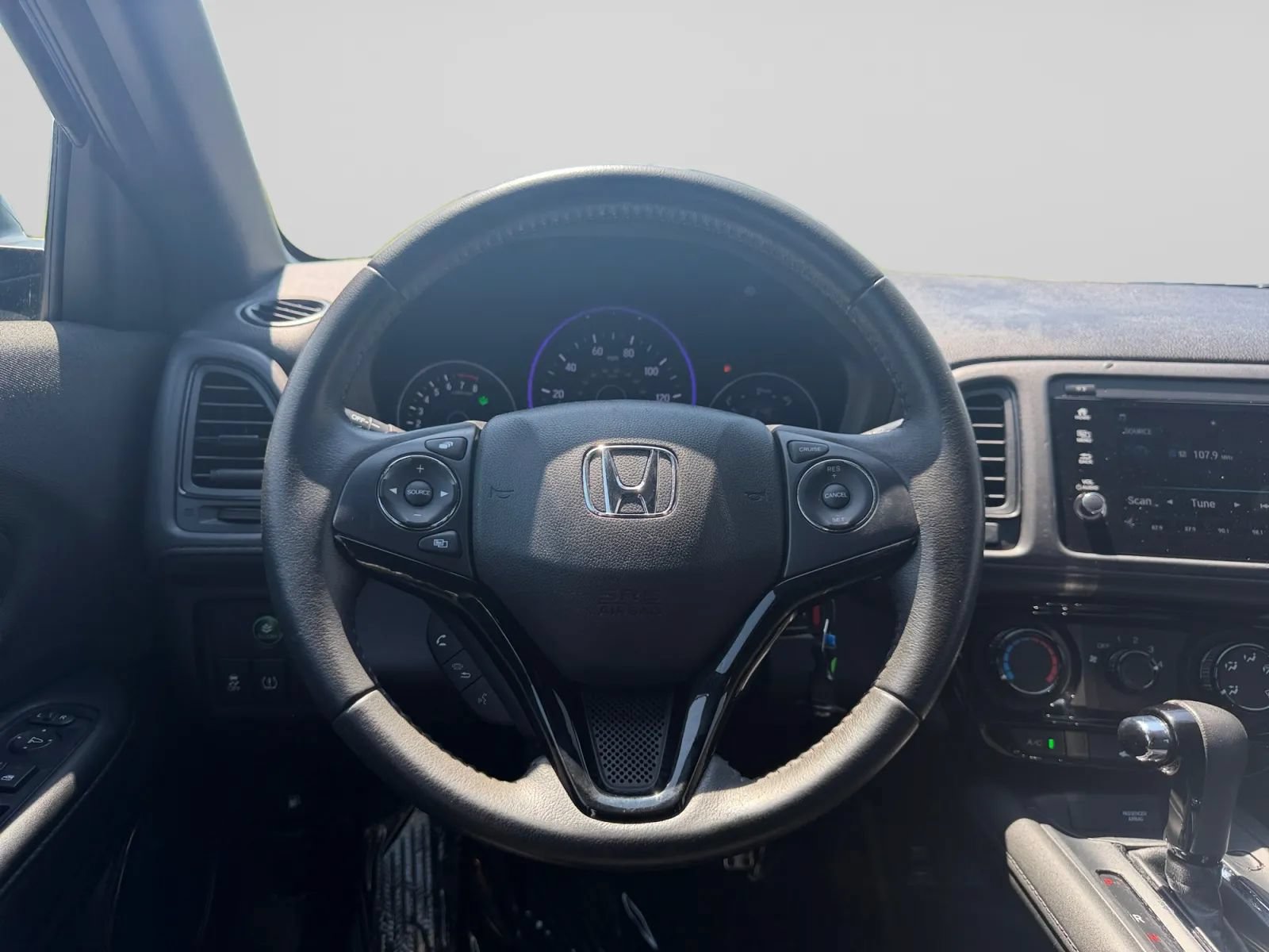 Used 2021 Honda HR-V Sport image 20