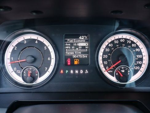 Used 2017 RAM 1500 Express image 13