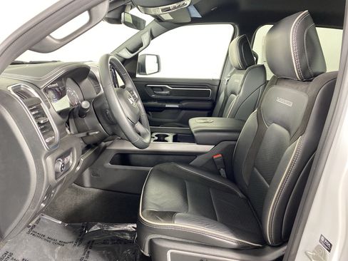 Used 2024 RAM 1500 Laramie AWD/4WD image 16
