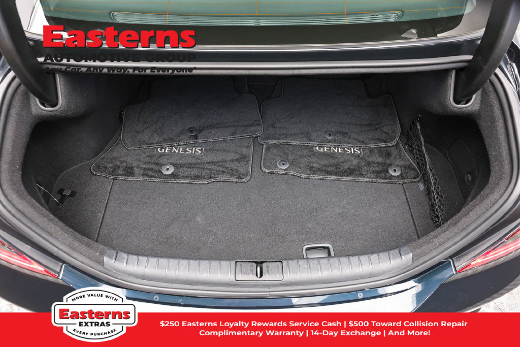 Used 2025 Genesis G70 2.5T RWD image 10