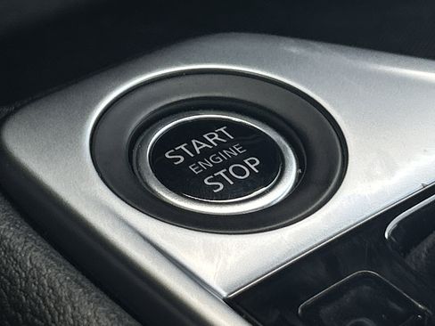 Used 2025 Nissan Sentra SV FWD image 15