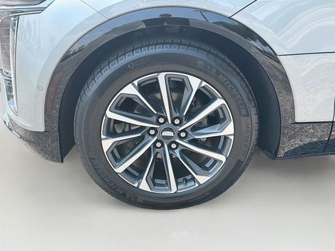 Used 2024 Cadillac Lyriq Sport RWD image 41
