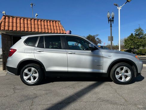 Used 2011 BMW X3 xDrive28i image 4