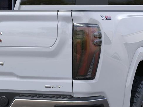 New 2025 GMC Sierra 2500 SLT w/ SLT Premium Package image 35