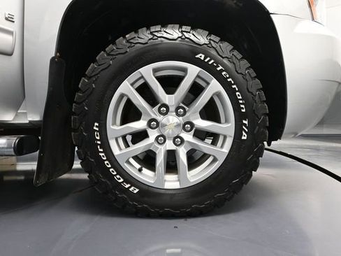 Used 2012 Chevrolet Avalanche LT w/ All-Star Edition AWD/4WD image 17