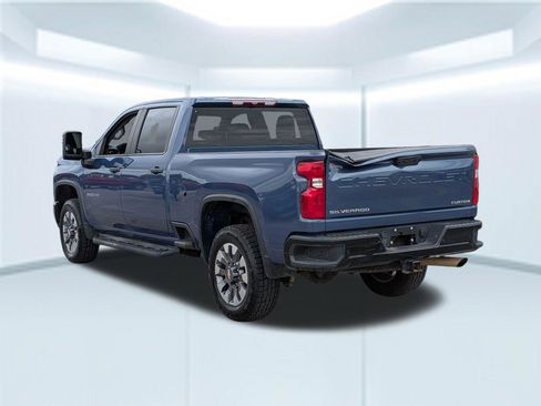 Used 2024 Chevrolet Silverado 2500 Custom w/ Custom Convenience Package AWD/4WD image 4